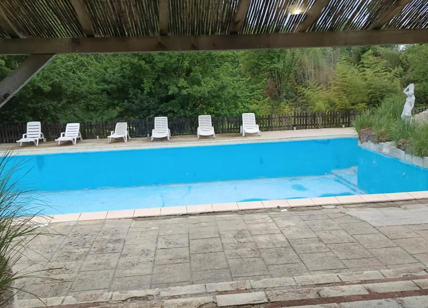 Belmontet Le Clos Des Romarins Chambre Jonquille فندق مبيت وإفطار